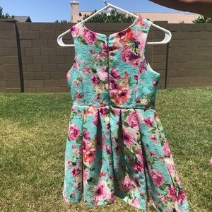 Girls Knitworks size 8 dress.